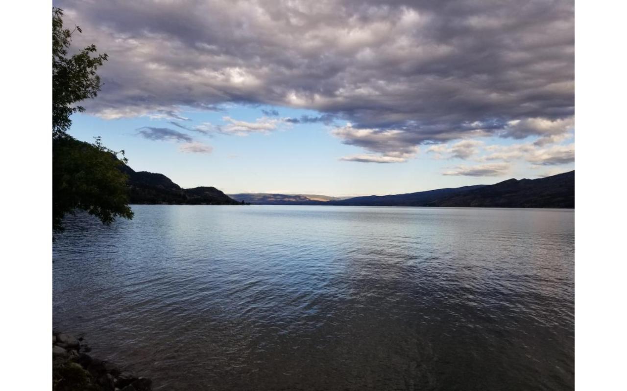 A Taste Of Mexico In The Heart Of Wine Country. Lägenhet Peachland Exteriör bild